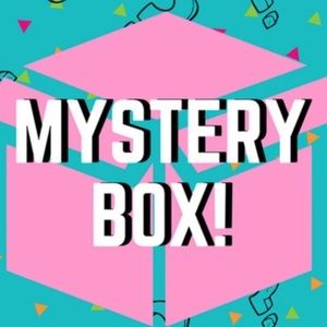 Used woman clothing Mystery reseller box tops
